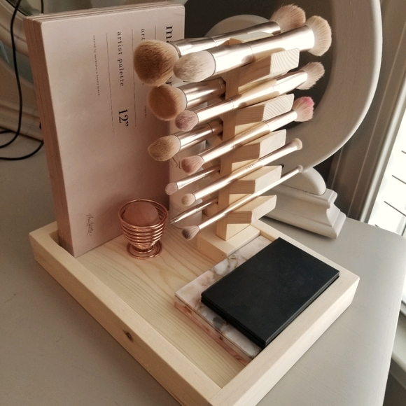 Seint Makeup Seint Maskcara Brush Holder Poshmark